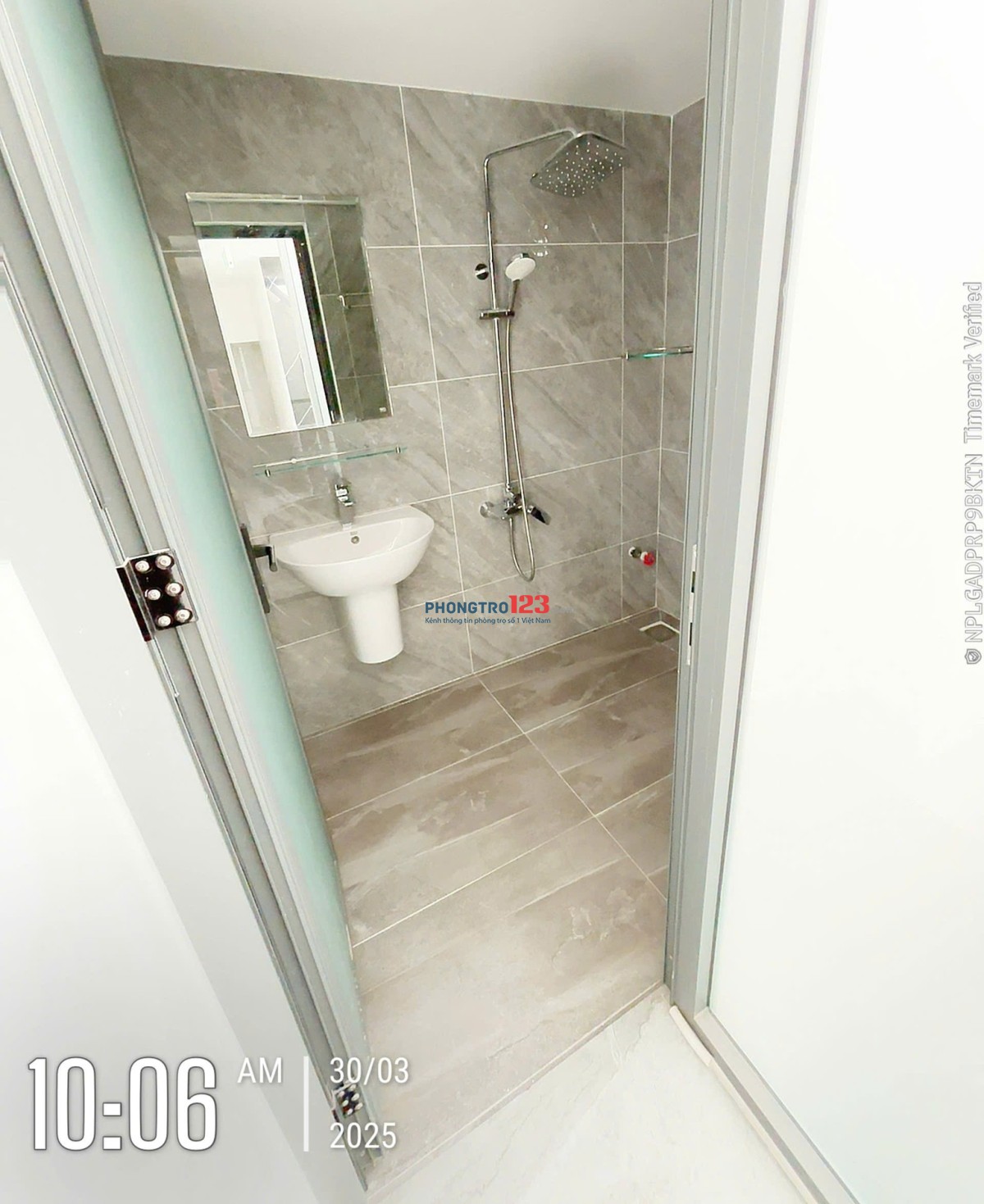 phòng trọ Cát Lái 3tr full nt có ban công (tolet chung, bếp chung)