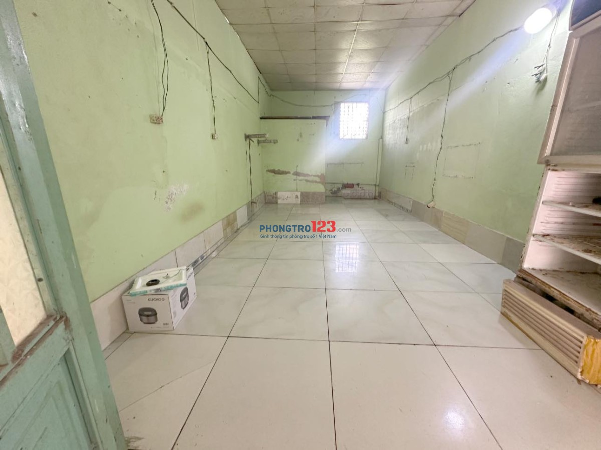CHO THUÊ PHÒNG TRỌ KHU AN NINH, SẠCH SẼ, NGAY CHỢ BÌNH ĐIỀN - BAO NƯỚC - ĐIỆN TRẢ THEO ĐỒNG HỒ