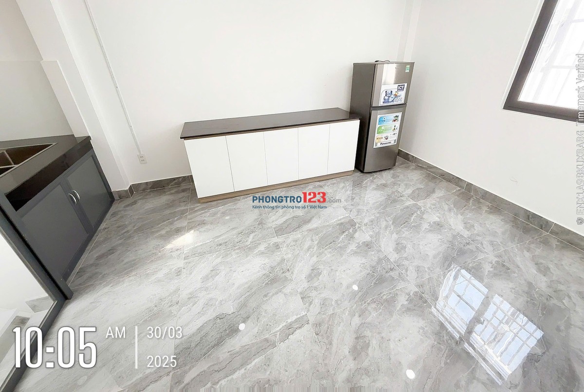 phòng trọ Cát Lái 3tr full nt có ban công (tolet chung, bếp chung)