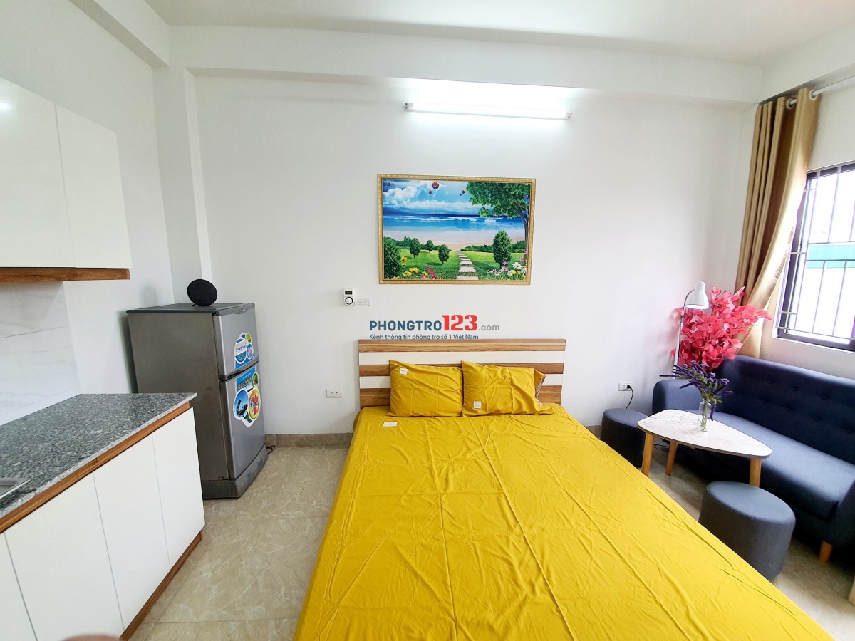 39 Yên Xá full nội thất, ngay gần bệnh viện 103, hồ Văn Quán, có ban công, máy giặt riêng