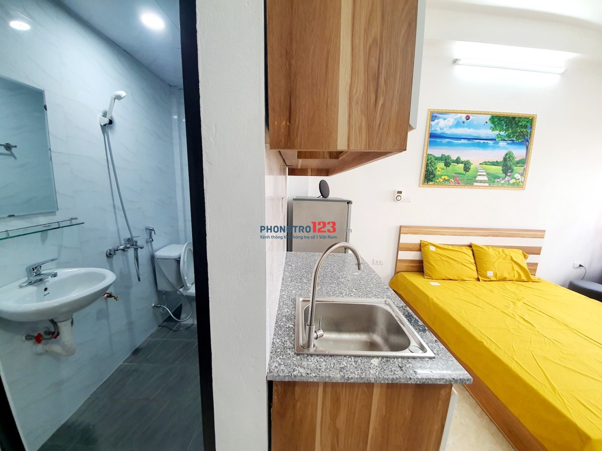 39 Yên Xá full nội thất, ngay gần bệnh viện 103, hồ Văn Quán, có ban công, máy giặt riêng