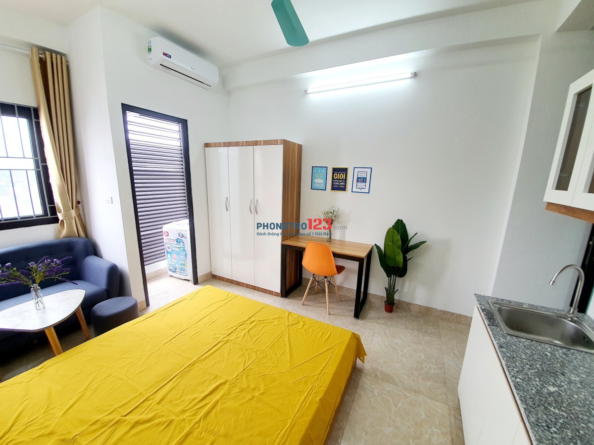 39 Yên Xá full nội thất, ngay gần bệnh viện 103, hồ Văn Quán, có ban công, máy giặt riêng