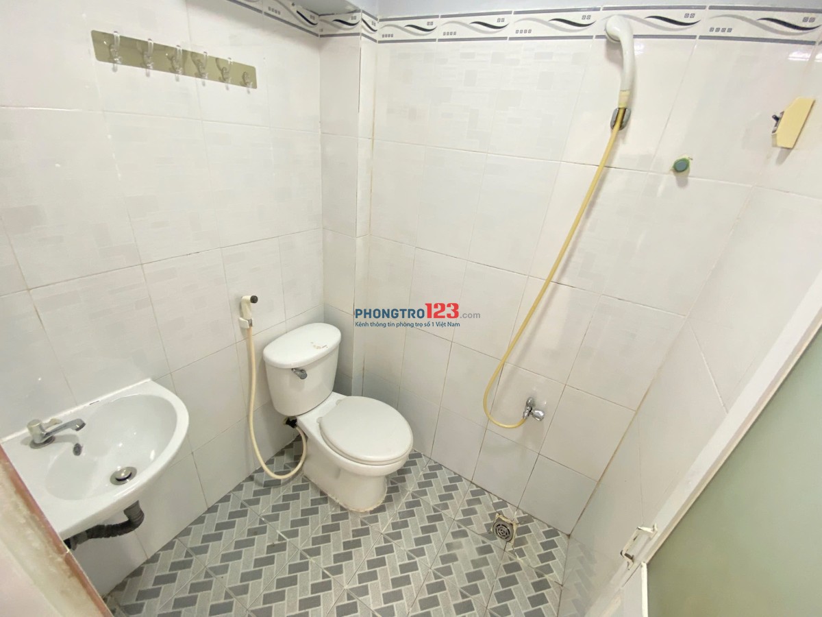 CHÍNH CHỦ CHO THUÊ KIOT TRỆT CÓ GÁC MÁY LẠNH GIỜ GIẤC TỰ DO.CÓ THỂ Ở/ KINH DOANH ONLINE/ LÀM VĂN PH