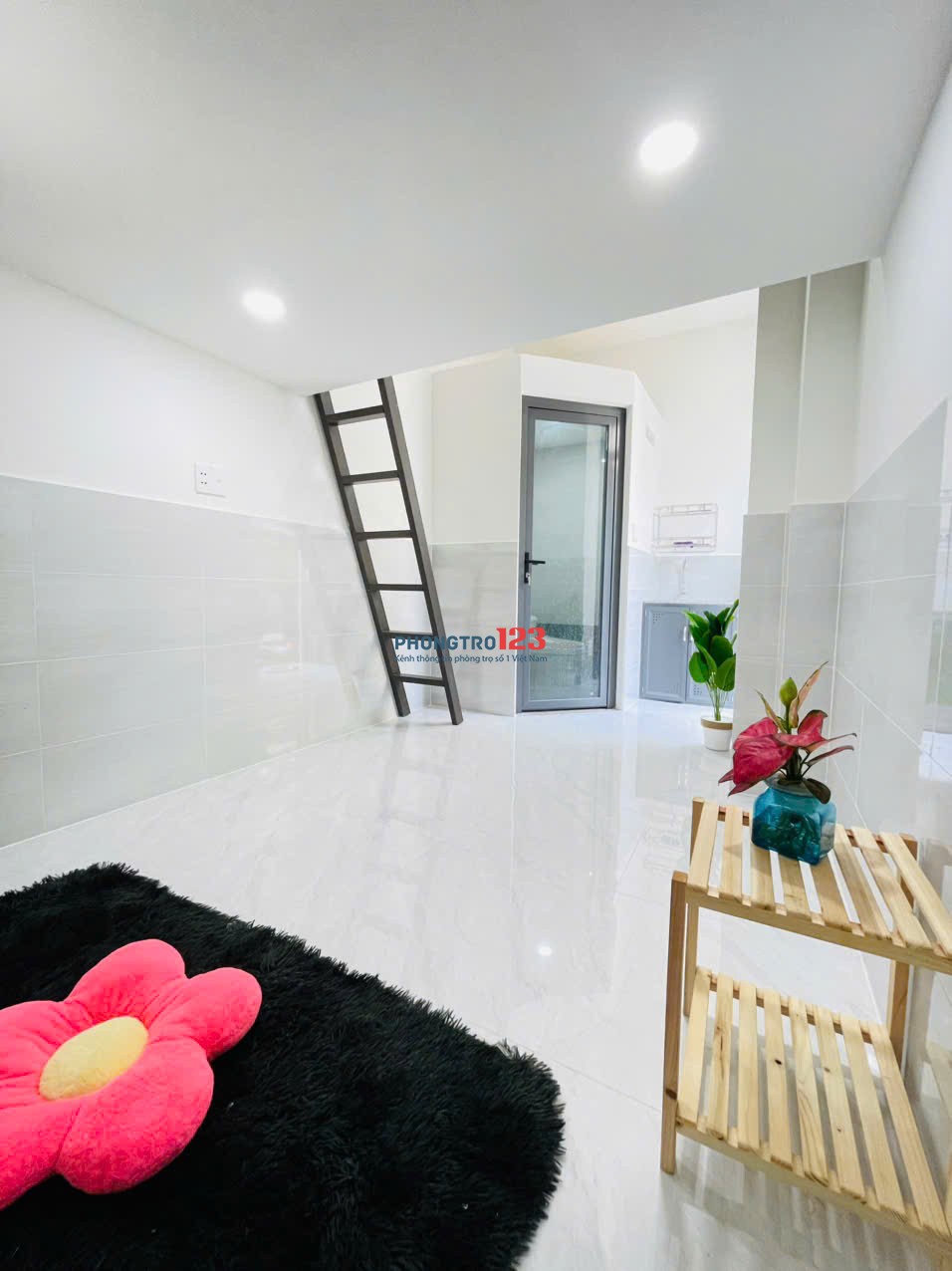DUPLEX MẶT TIỀN ĐƯỜNG-BAN CÔNG NGAY PHẠM VĂN BẠCH, SIÊU THOÁNG MÁT CÓ NỘI THẤT