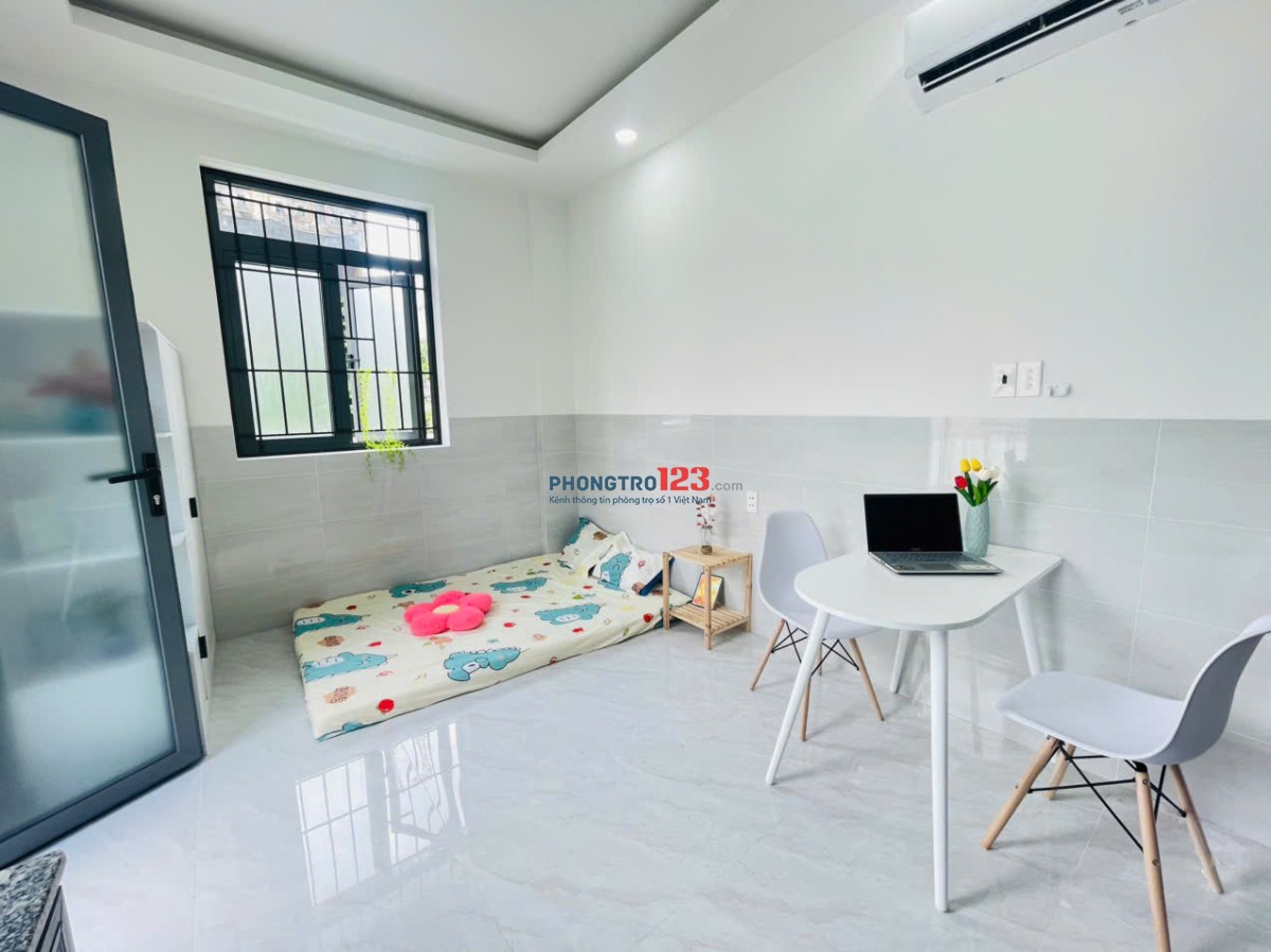DUPLEX MẶT TIỀN ĐƯỜNG-BAN CÔNG NGAY PHẠM VĂN BẠCH, SIÊU THOÁNG MÁT CÓ NỘI THẤT