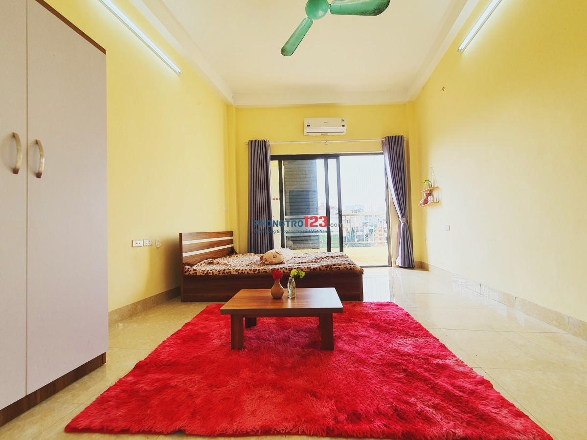 Cho thuê phòng ban công siêu thoáng, Cầu Giấy, HN