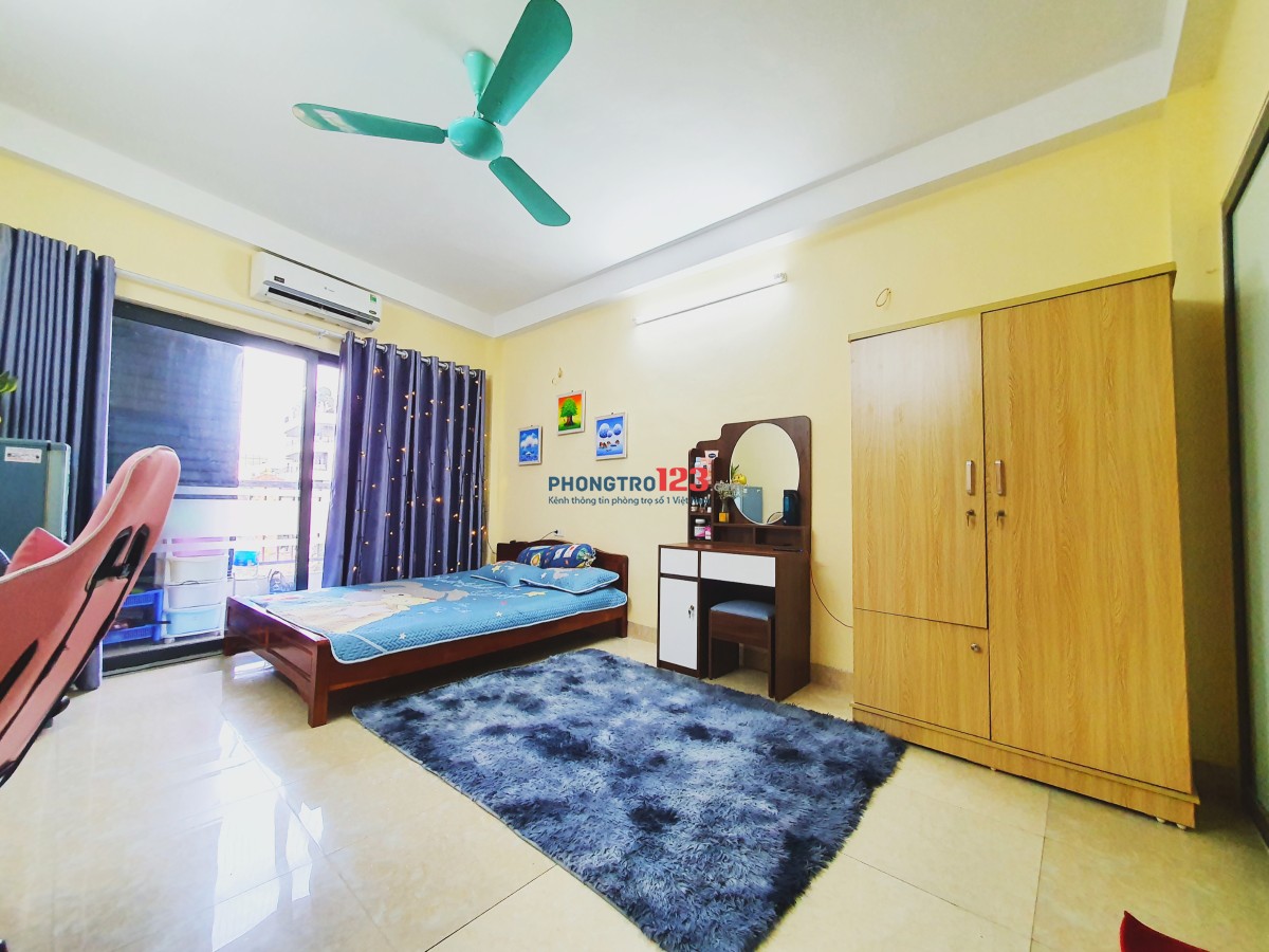 Cho thuê phòng ban công siêu thoáng, Cầu Giấy, HN