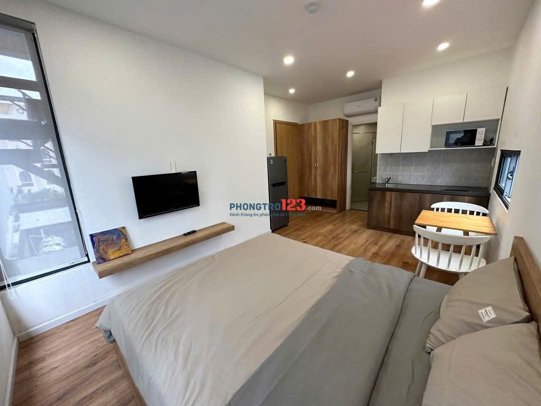Siu Phẩm Căn Hộ Dịch Vụ 30m2 - Cửa Sổ Lớn, Khu Trung Tâm Bình Thạnh, Nguyễn Văn Thương