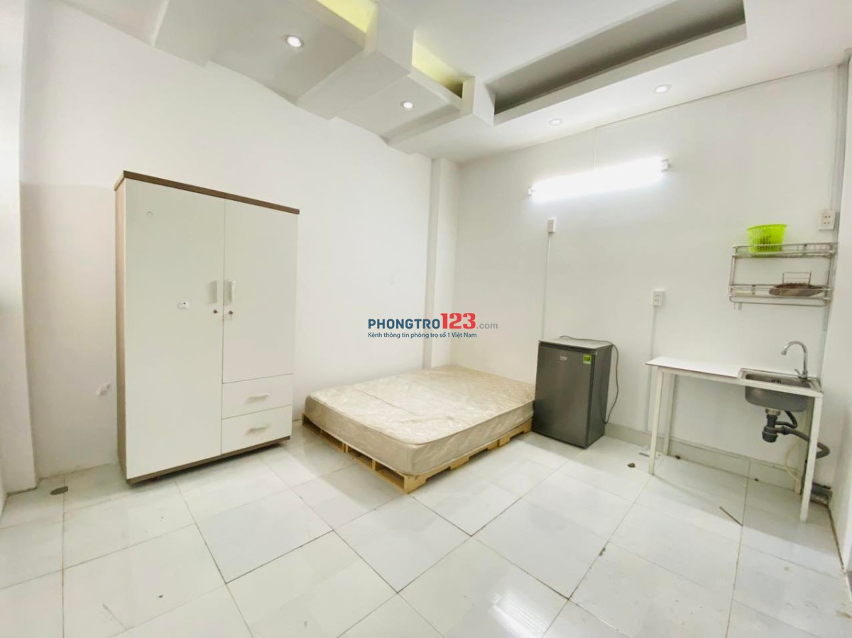 Phòng Cửa sổ + Gác Tiện nghi tại Nguyễn Thượng Hiền BT