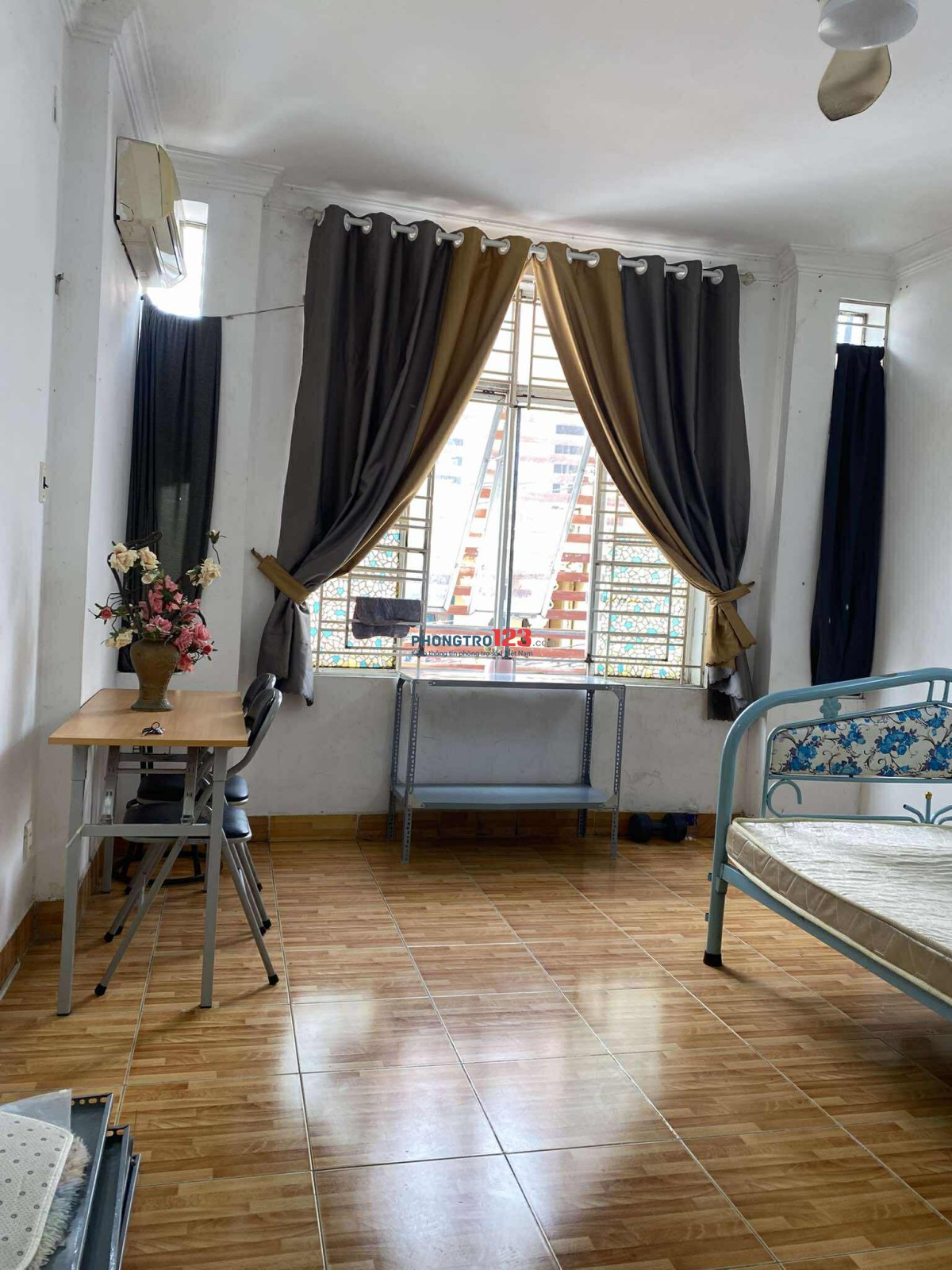 Cho thuê phòng trọ có máy lạnh, full nội thất gần trường HUTECH