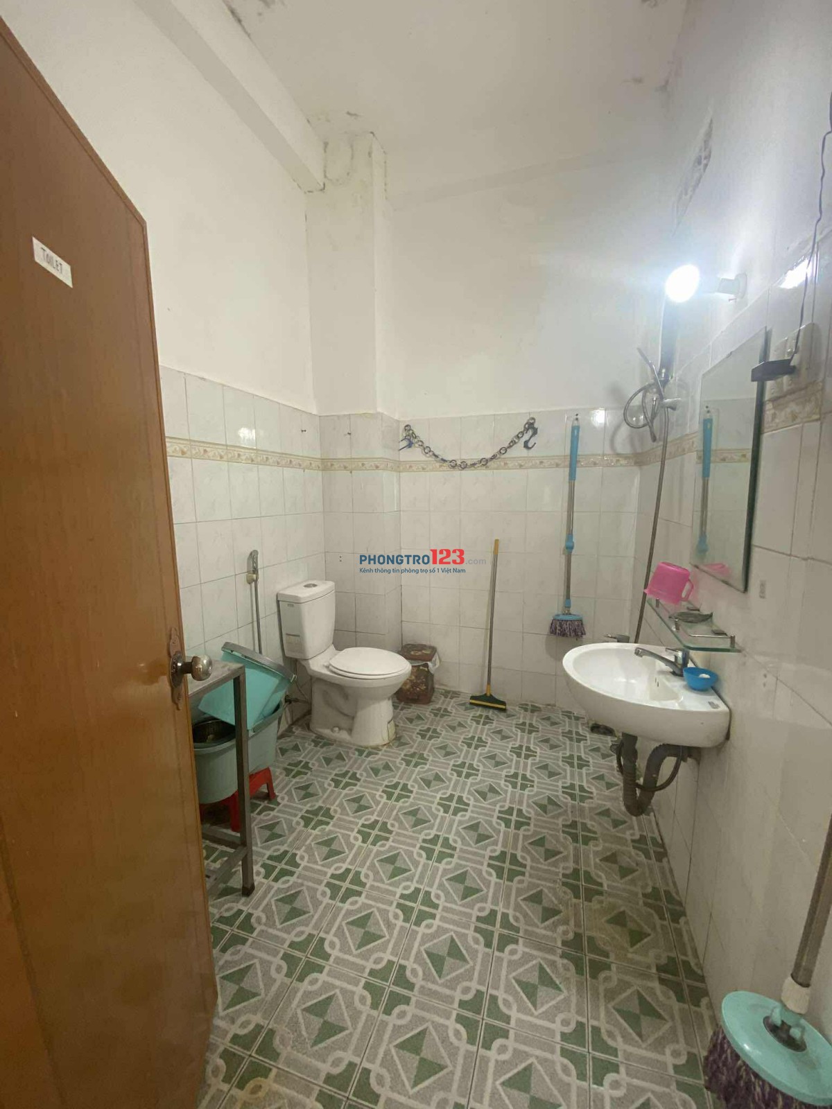 Cho thuê phòng trọ có máy lạnh, full nội thất gần trường HUTECH
