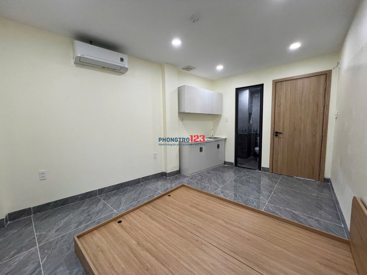 Khai Trương Phòng Mới 100%, Siêu Thoáng, Full nội thất ngay Ung Văn Khiêm, gần Hutech, GTVT