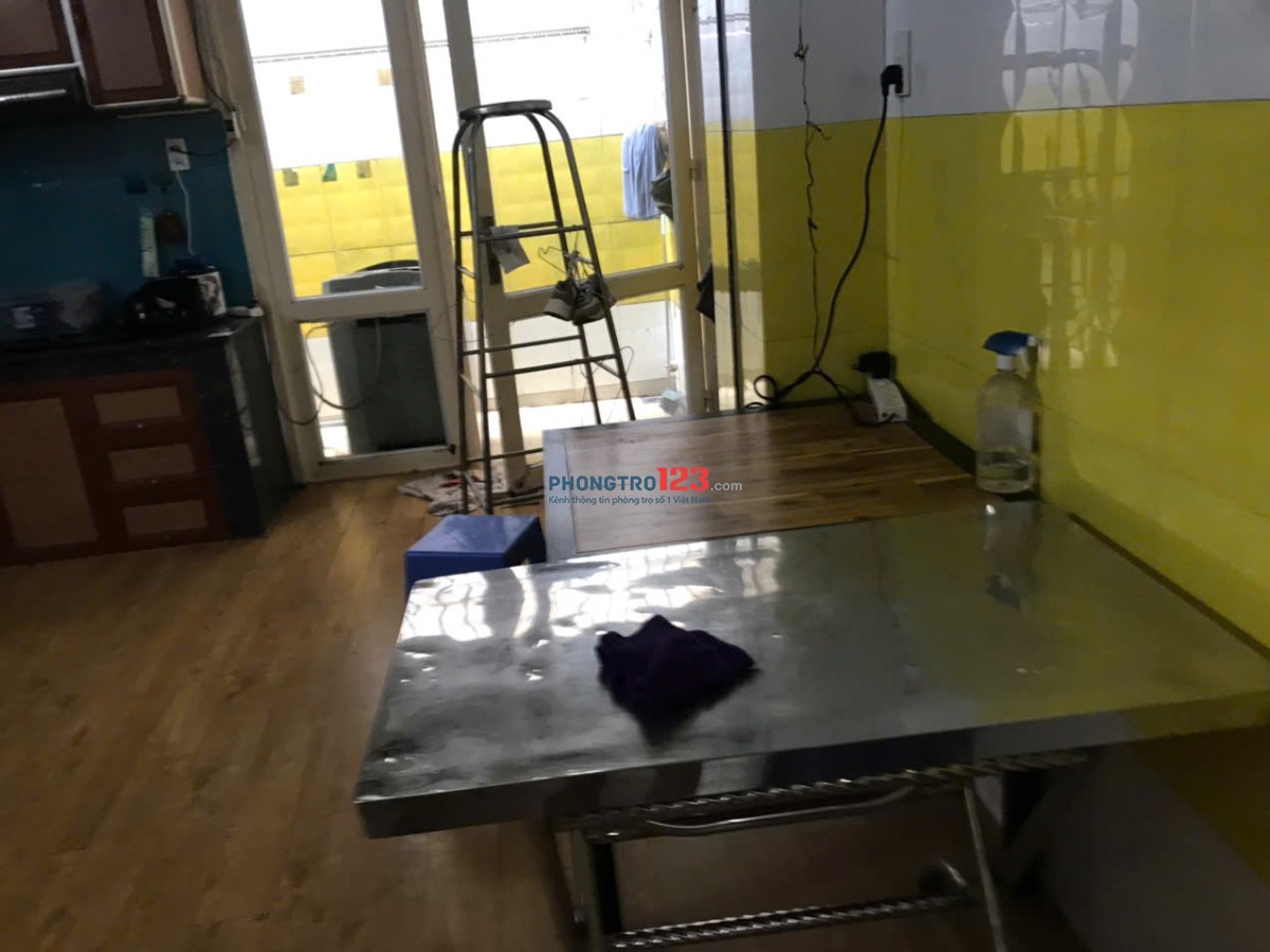 Phòng 12m, mát mẻ quanh năm, có tủ quần áo, có nhà bếp phía dưới