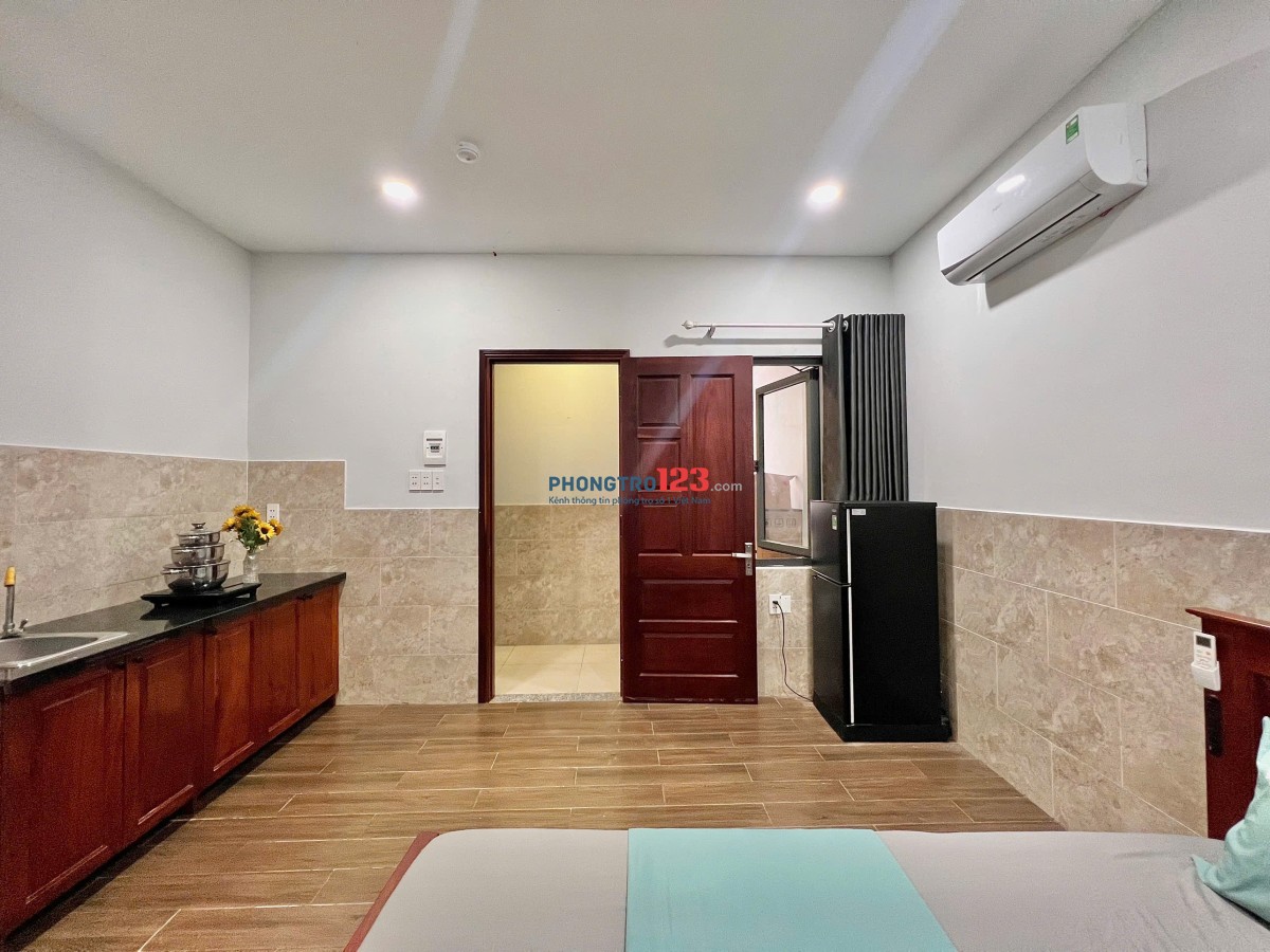 PHÒNG MỚI ĐẸP NGAY CHỢ TÂN MỸ NGUYỄN THỊ THẬP