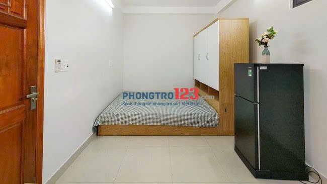Cho thuê căn hộ studio ban công, full nội thất p. Tân Kiểng, q.7 gần Lotte, RMIT, TDTU, SCVivo