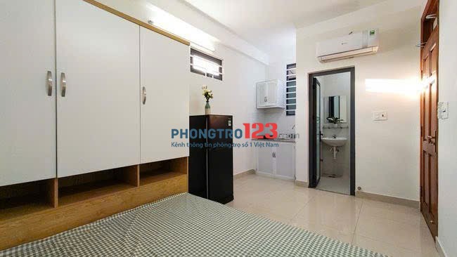 Cho thuê căn hộ studio ban công, full nội thất p. Tân Kiểng, q.7 gần Lotte, RMIT, TDTU, SCVivo