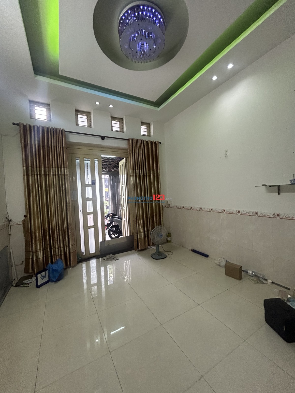 Nhà cho dành cho gia đình trẻ, văn phòng - đường Tân Kỳ Tân Quý, quận Bình Tân