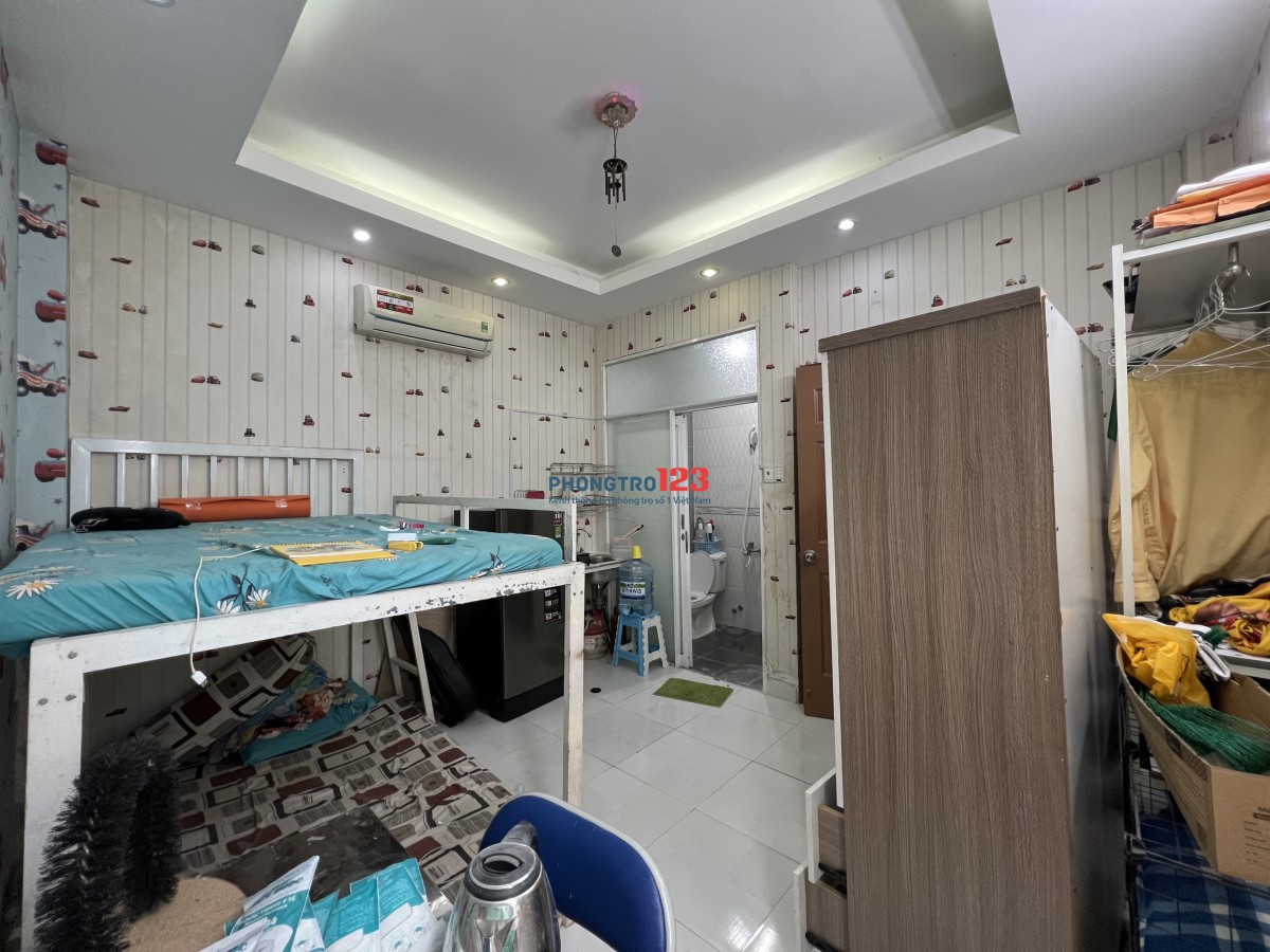 Phòng Cửa sổ + Gác Tiện nghi tại Nguyễn Thượng Hiền BT