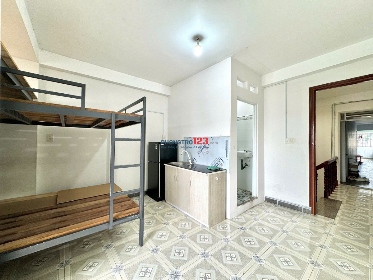 PHÒNG TRỌ FULL NỘI THẤT GẦN NGÃ TƯ TÔ KÝ - NGUYỄN ẢNH THỦ