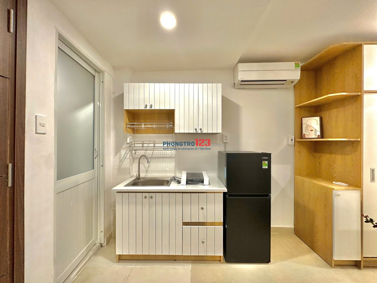 Căn hộ 1 phòng ngủ, PK siêu đẹp đủ nội thất gần Hai Bà Trưng, Quận 1