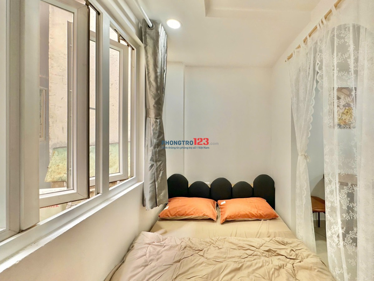 Căn hộ 1 phòng ngủ, PK siêu đẹp đủ nội thất gần Hai Bà Trưng, Quận 1
