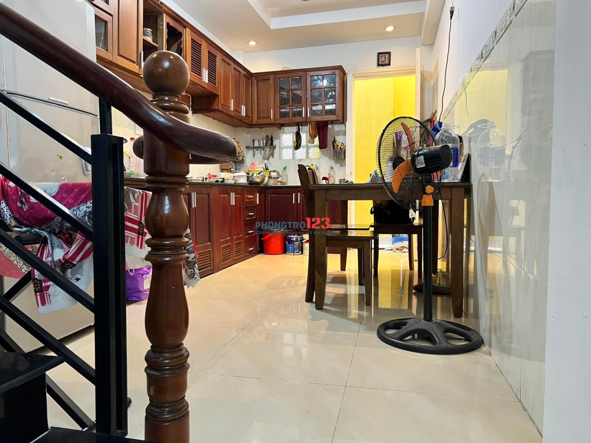 Cho thuê phòng 19m2 VIP trung tâm Saigon, quận Bình Thạnh