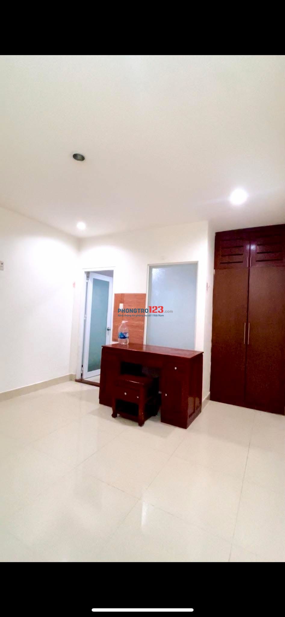 Phòng trọ mặt tiền Tân Bình 3tr3