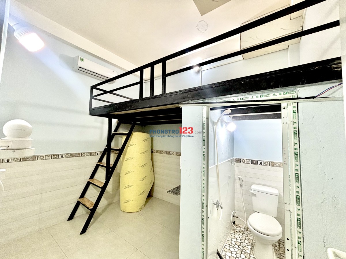 PHÒNG TRỌ CÓ GÁC SẴN MÁY LẠNH CÓ CỬA SỔ TRỜI SÁNG THOÁNG NGAY AEON TÂN PHÚ