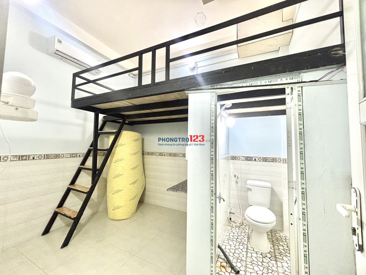 PHÒNG TRỌ CÓ GÁC SẴN MÁY LẠNH CÓ CỬA SỔ TRỜI SÁNG THOÁNG NGAY AEON TÂN PHÚ