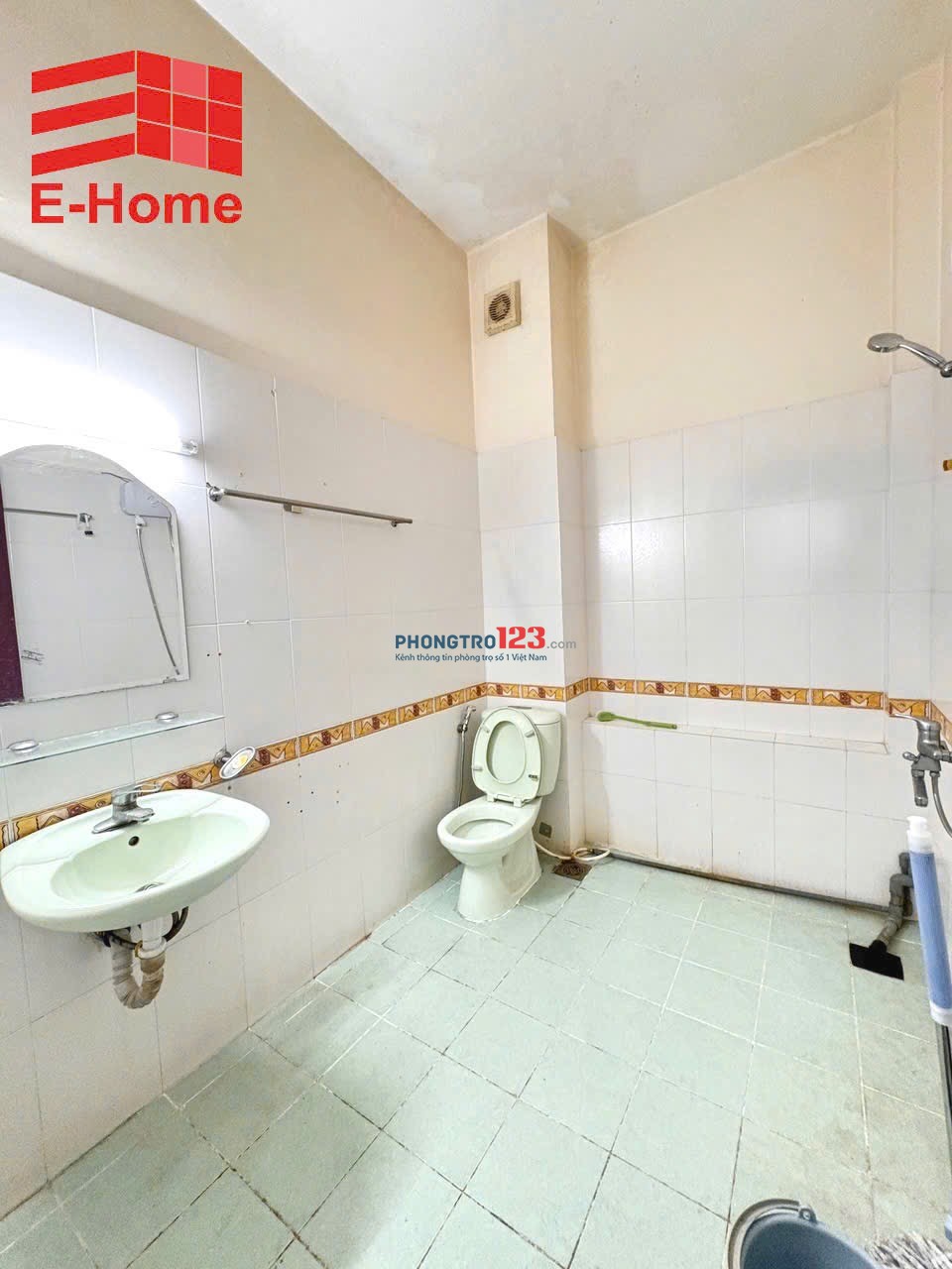 CĂN HỘ BAN CÔNG THOÁNG MÁT NGAY ĐẦU ĐƯỜNG TRẦN NÃO