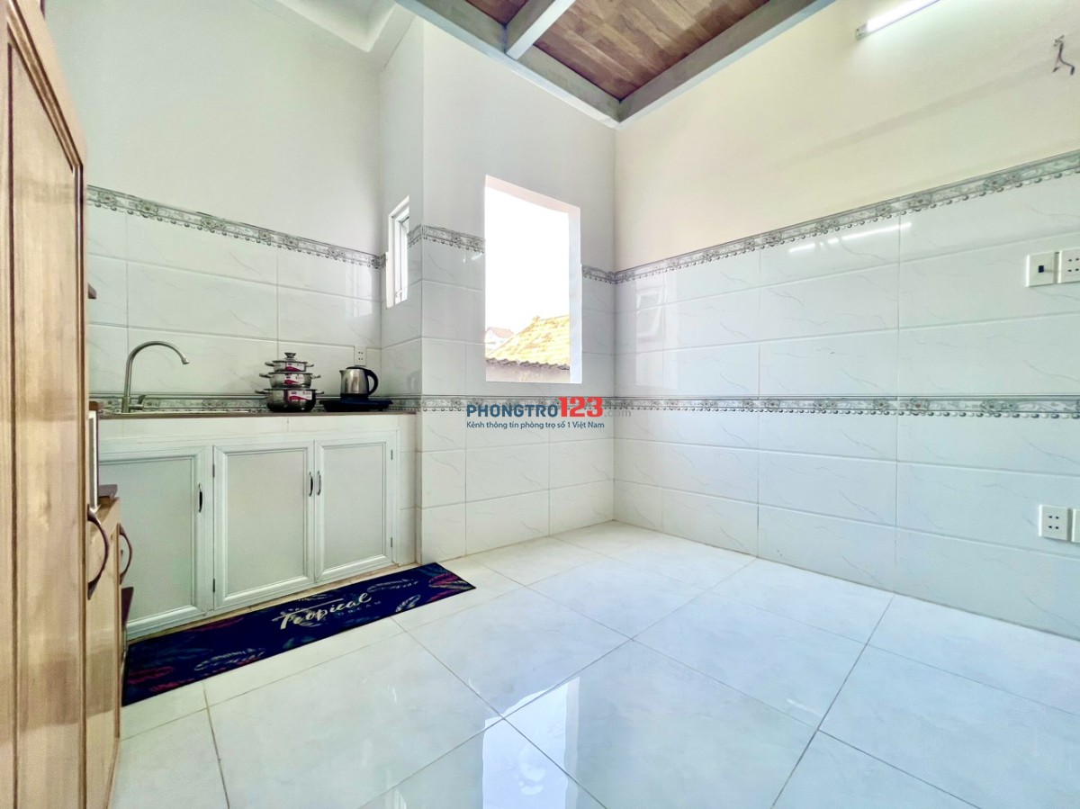 PHÒNG THOÁNG FULL NỘI THẤT, ĐI BỘ SANG ĐH VĂN HIẾN
