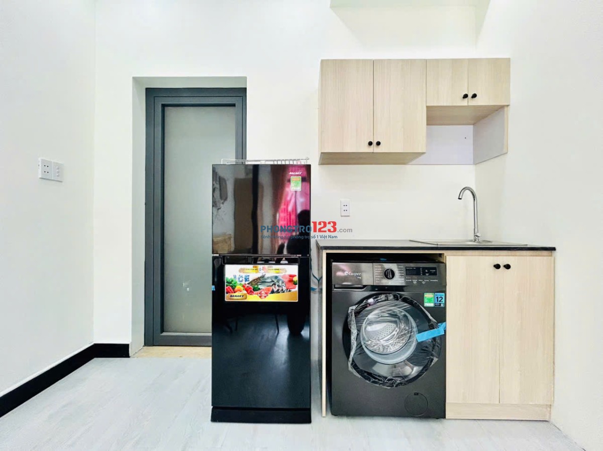 CĂN HỘ 1PN VÁCH KÍNH FULL NỘI THẤT BAN CÔNG & CỬA SỔ THOÁNG MÁT