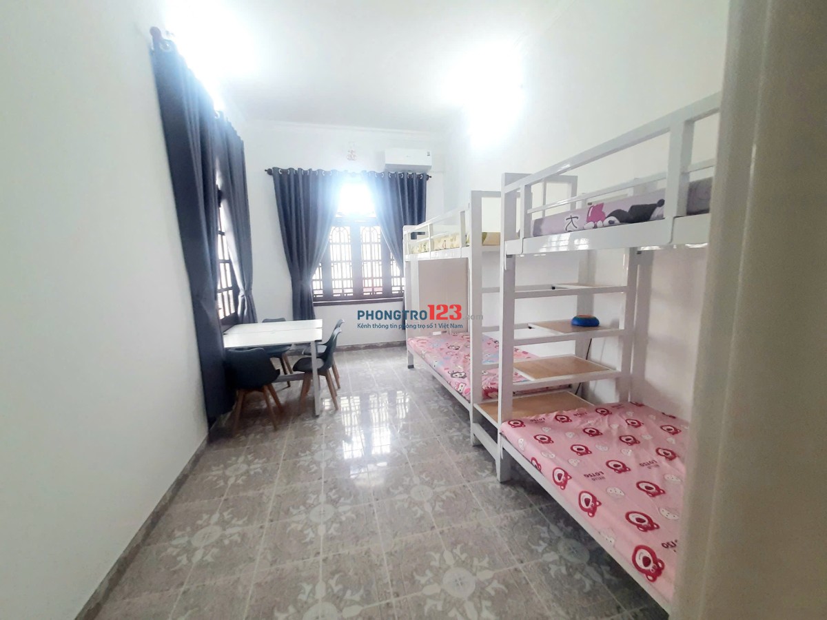 KTX nữ cách ĐH SPKT & HUB 500m