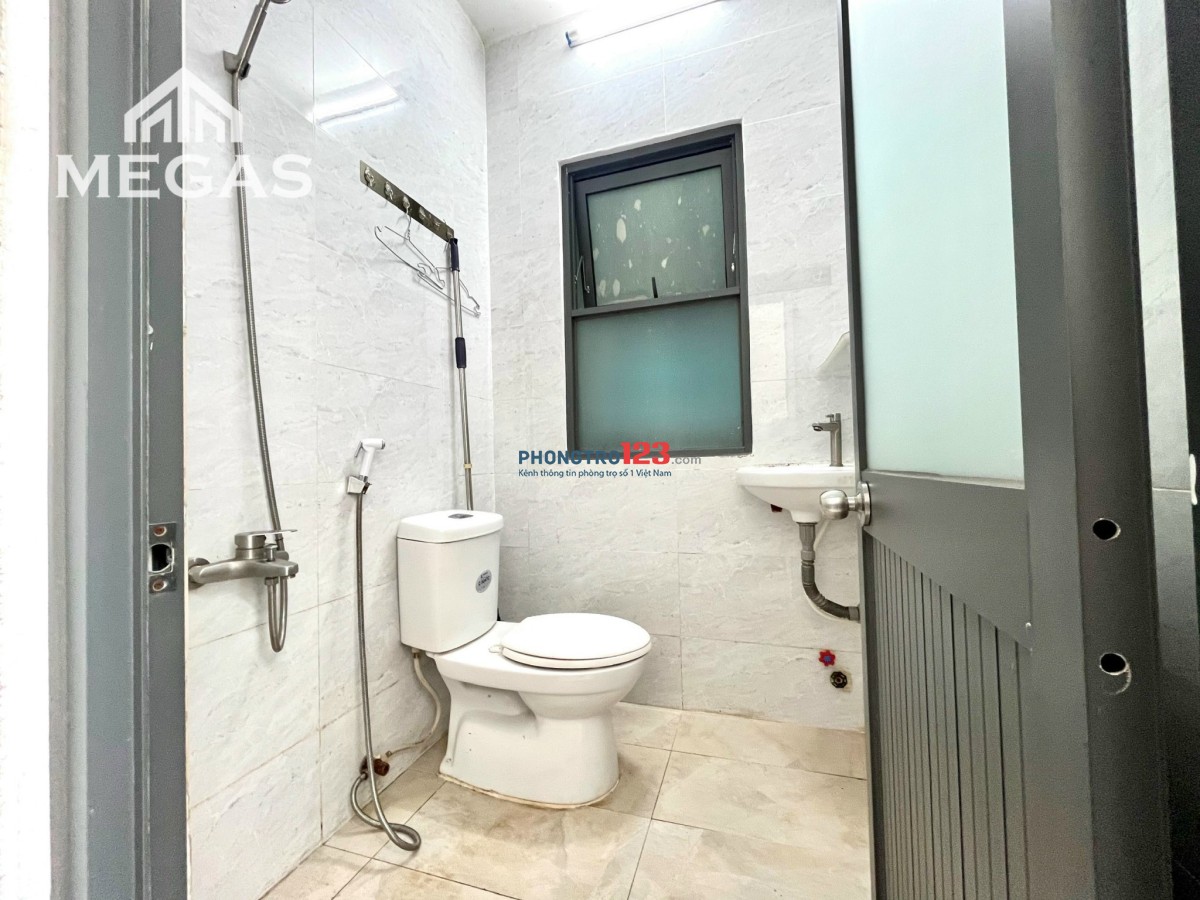 PHÒNG TRỌ GIÁ RẺ - GÁC CAO - SẴN MÁY LẠNH - NGAY NGUYỄN VĂN QUÁ - CẦU THAM LƯƠNG