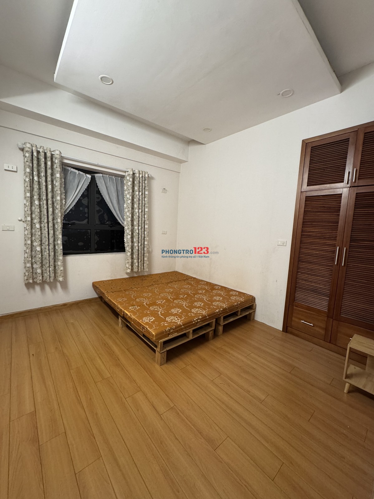 Chính chủ cho thuê căn hộ VP3 Linh Đàm 92,3m² 3PN, 2VS