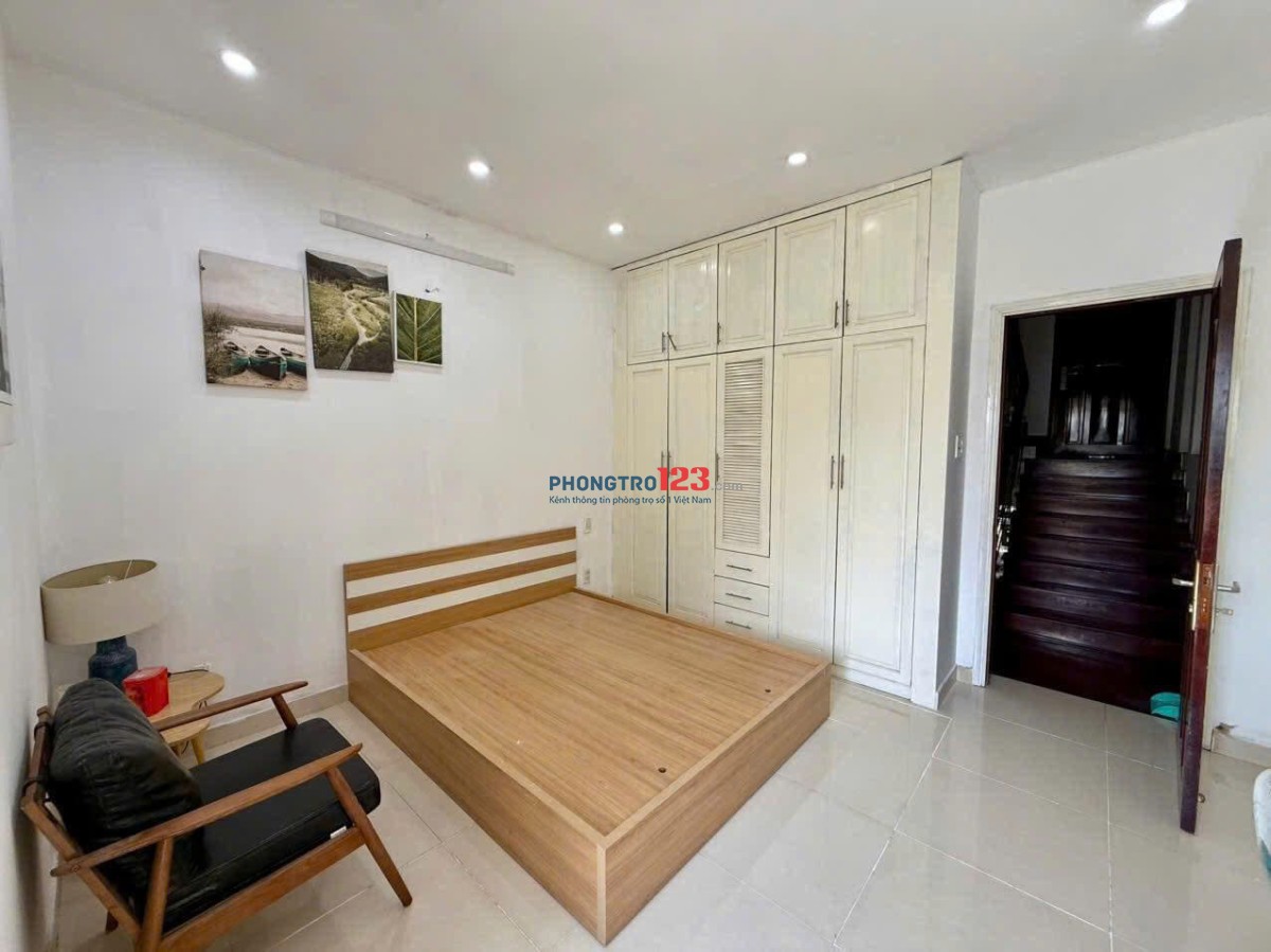 Cho thuê CHDV Mặt tiền Trần Văn Sắc phường Thảo Điền Quận 2