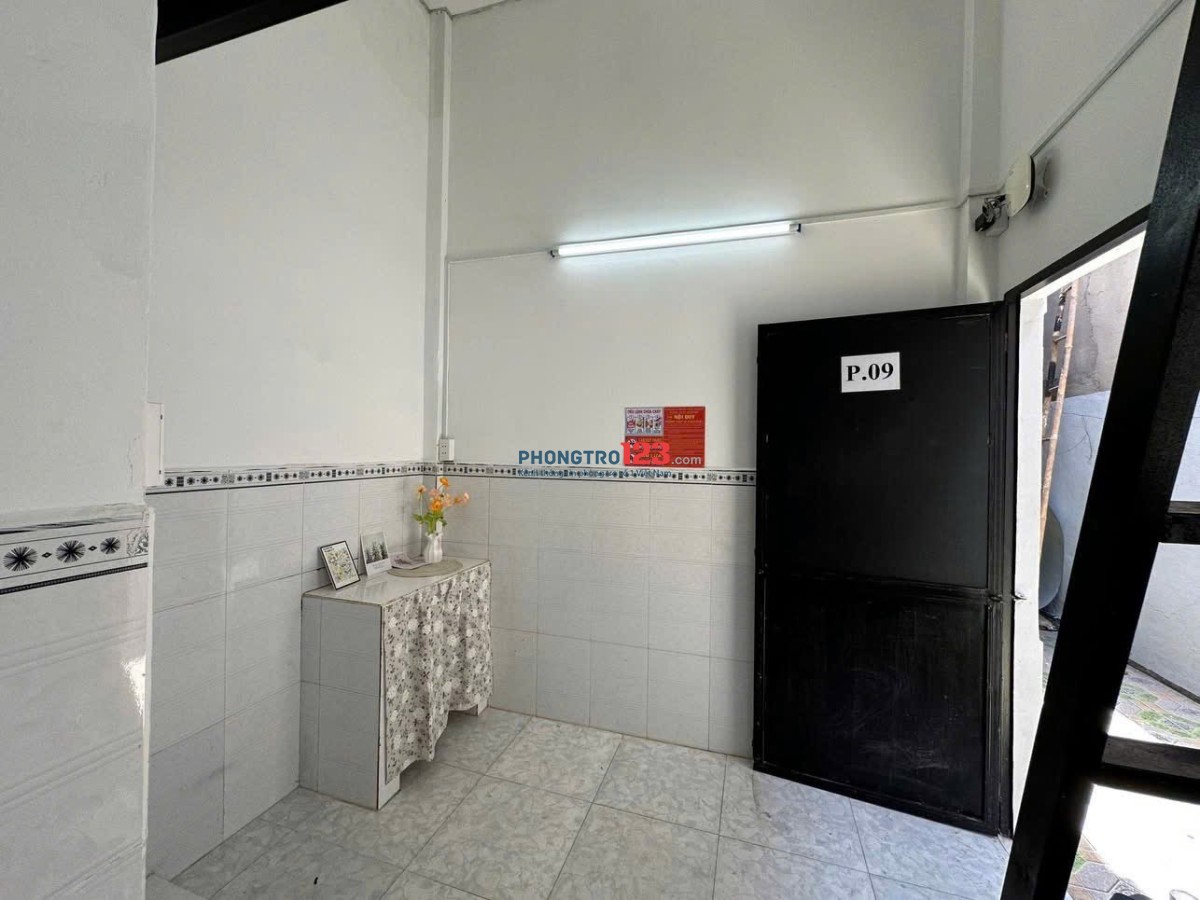 PHÒNG TRỌ DÁ RẺ NGAY CÔNG VIÊN LÀNG HOA