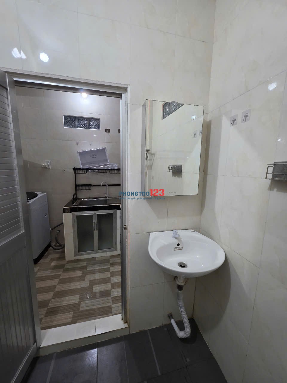 PHÒNG TRỌ – 2 PHÒNG NGỦ + PHÒNG ĐỂ ĐỒ – FULL NỘI THẤT