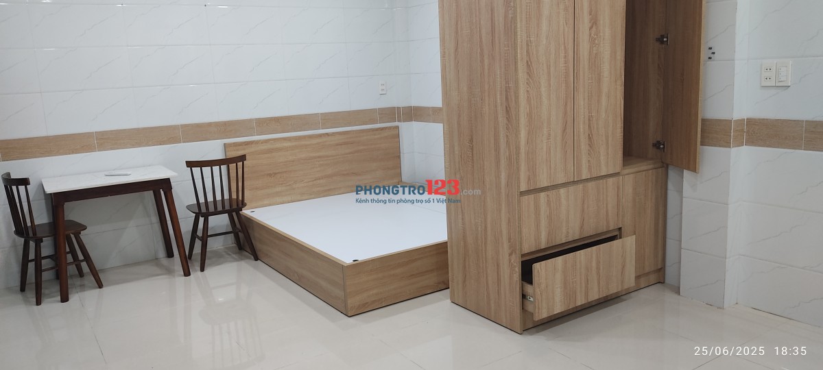Cho thuê ki-ốt, diện tích 32m2 đường Dương Quảng Hàm, Quận Gò Vấp