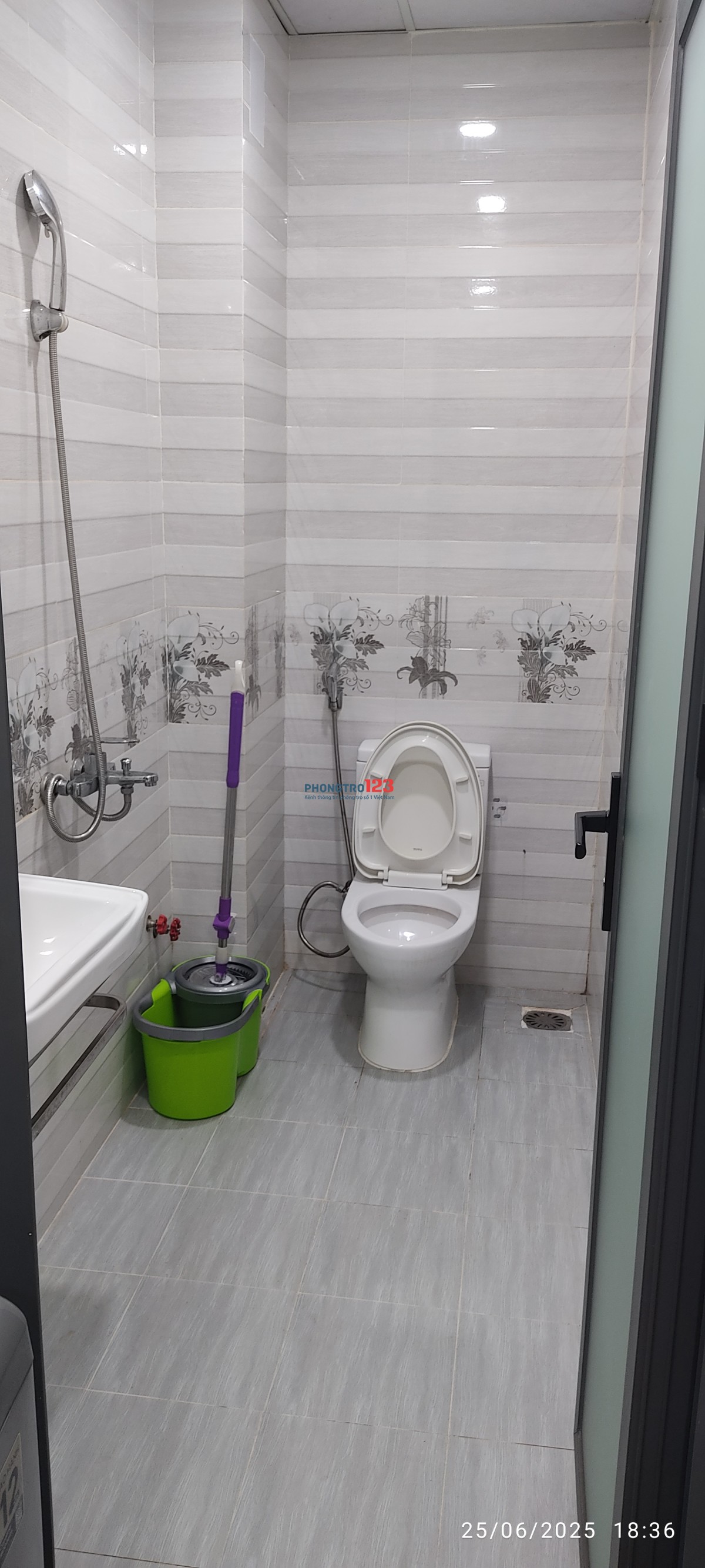 Cho thuê ki-ốt, diện tích 32m2 đường Dương Quảng Hàm, Quận Gò Vấp