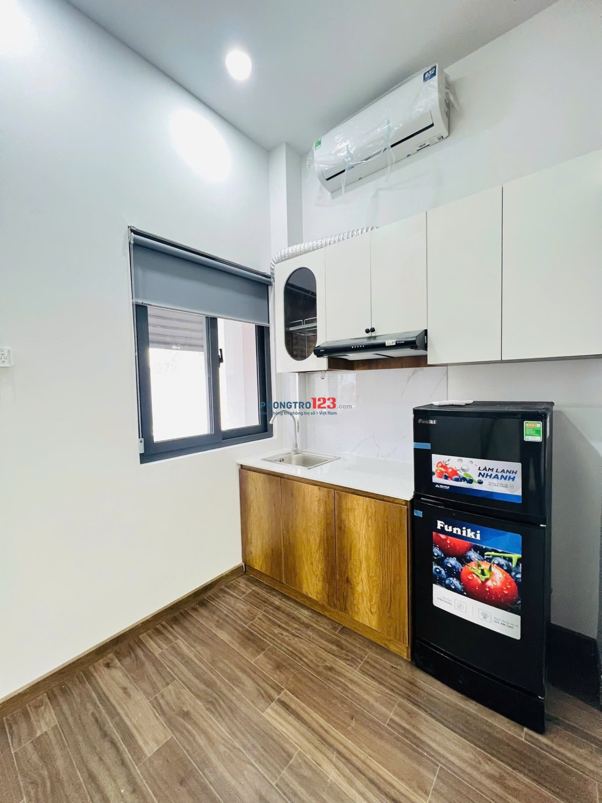 Phòng có gác full nội thất tại đường Hiệp Nhất tại ngã tư bảy hiền
