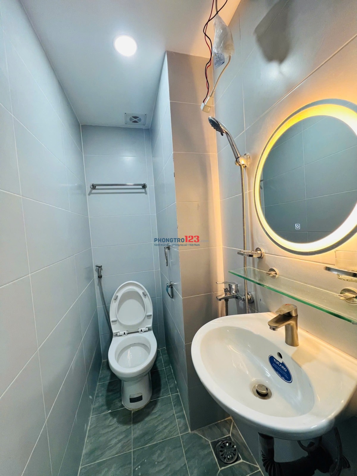 Phòng có gác full nội thất tại đường Hiệp Nhất tại ngã tư bảy hiền