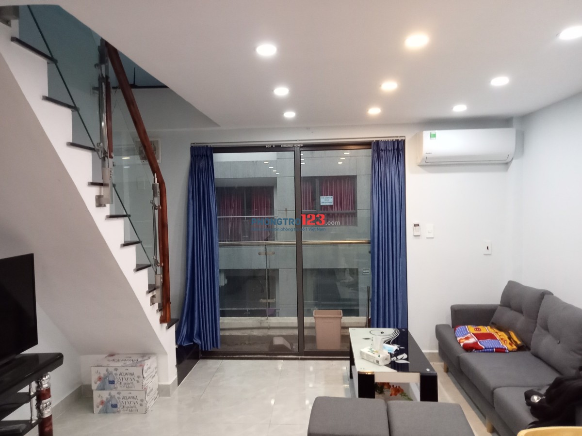 Cho thuê căn hộ cao cấp 2 phòng ngủ, chung cư The Everrich Infinity, 290 An Dương Vương Q5