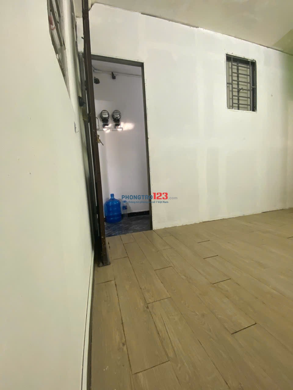 PHÒNG MÁY LẠNH CƯ XÁ ĐÔ THÀNH Q3 GIÁ RẺ