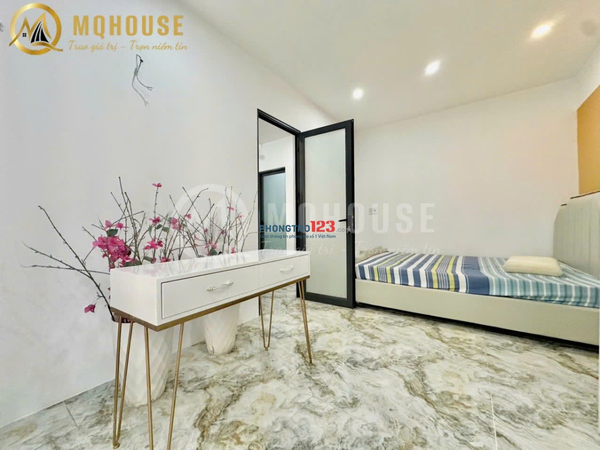 CHO THUÊ CHDV 1PN 1PK BAN CÔNG FULL NỘI THẤT ĐẸP NGAY SÂN BAY