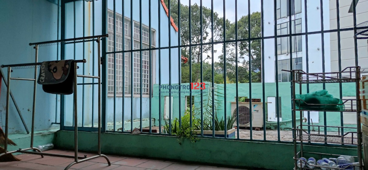 Phòng trọ trung tâm Quận 1 rộng 35m2 đủ tiện nghi - giá tốt