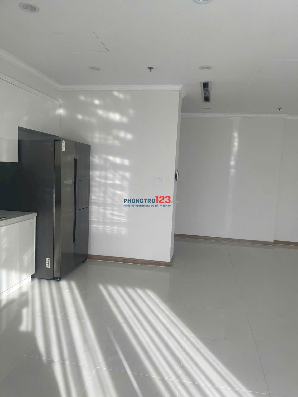 Chung cư Satra Eximland, Phan Đăng Lưu, PN: 90m2, 2p ngủ, đầy đủ NT, 17tr/th