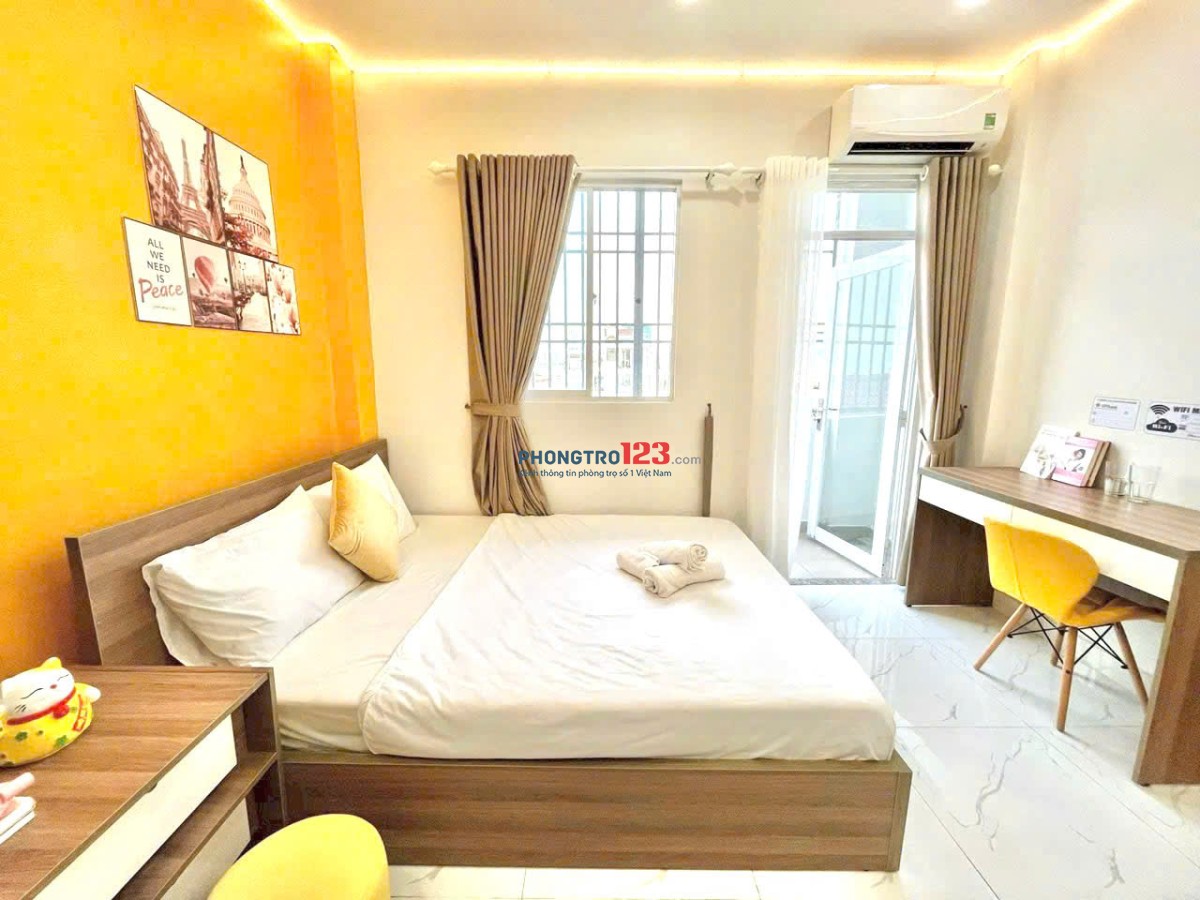 Phòng trọ 35m2 full nội thất có thang máy, ban công Nguyễn Xí Bình Thạnh gần ĐH Văn Lang giáp Gò Vấp