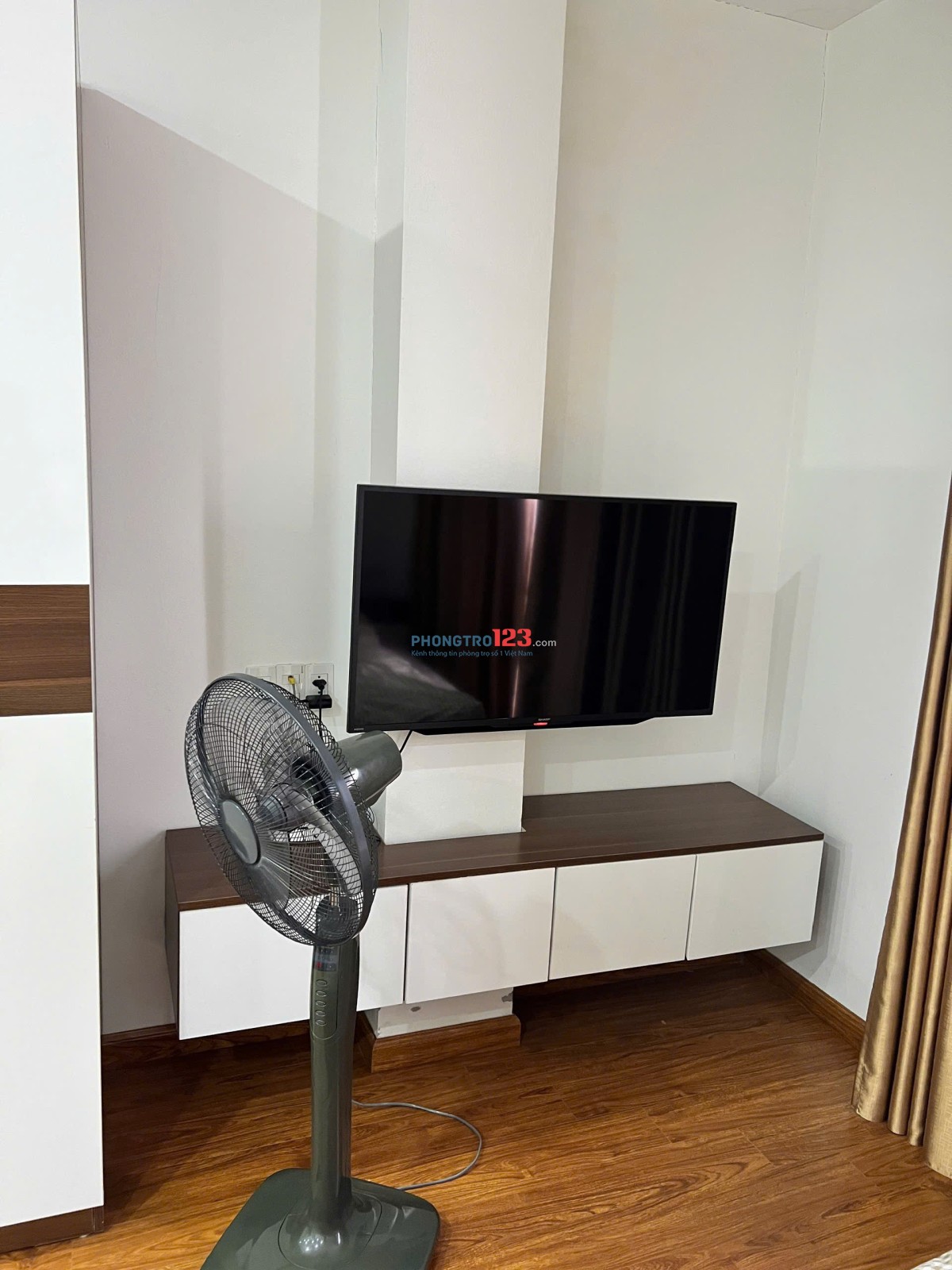 Phòng 30m2 ban công nhiều ánh sáng ngõ 89 Phan Kế Bính