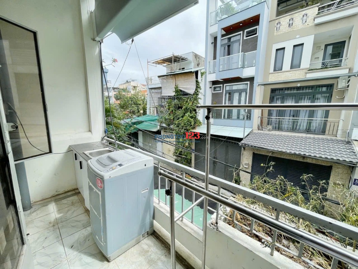 Cho Thuê Căn Hộ 2PN Full NT, Có Ban Công, Bùi Đình Túy, Bình Thạnh